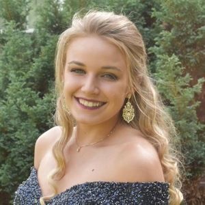 Meet your Posher, Mackenzie